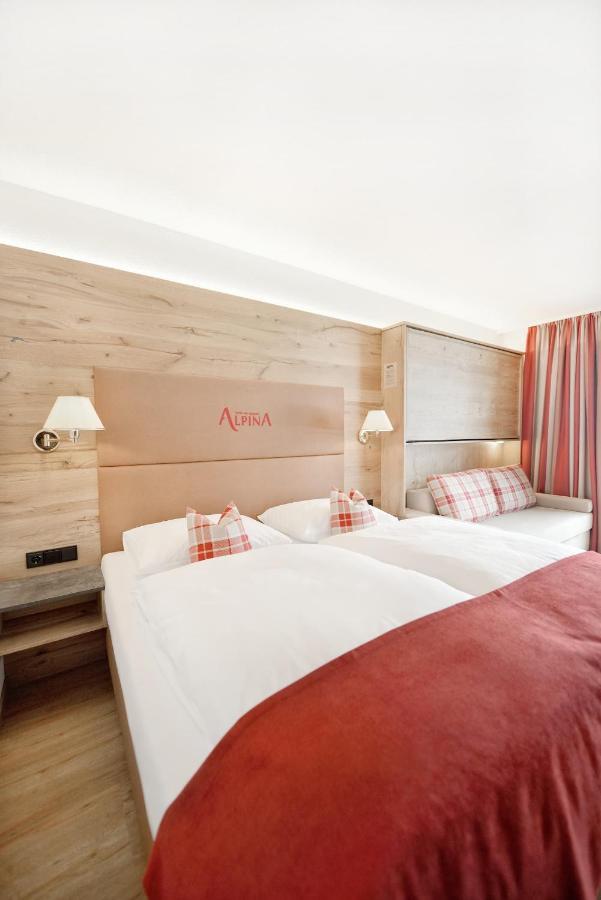 פרטנאו Hotel Alpina Superior מראה חיצוני תמונה