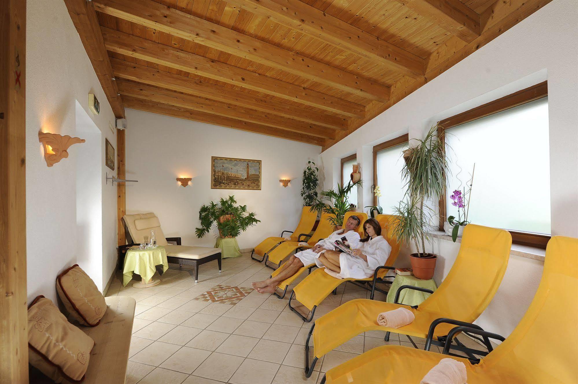 פרטנאו Hotel Alpina Superior מראה חיצוני תמונה