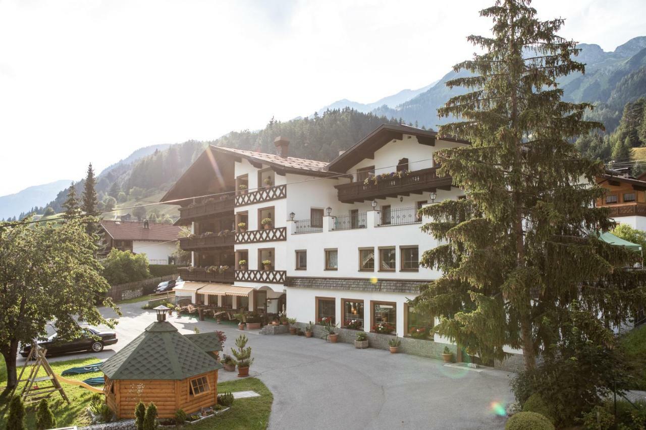 פרטנאו Hotel Alpina Superior מראה חיצוני תמונה